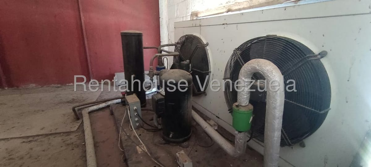Comercial (Galpon - Deposito) en Venta en Los Robles, Nueva Esparta - 16