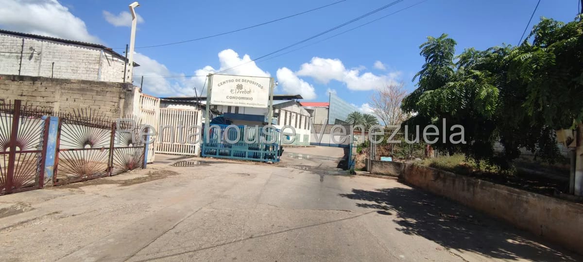 Comercial (Galpon - Deposito) en Venta en Los Robles, Nueva Esparta - 3