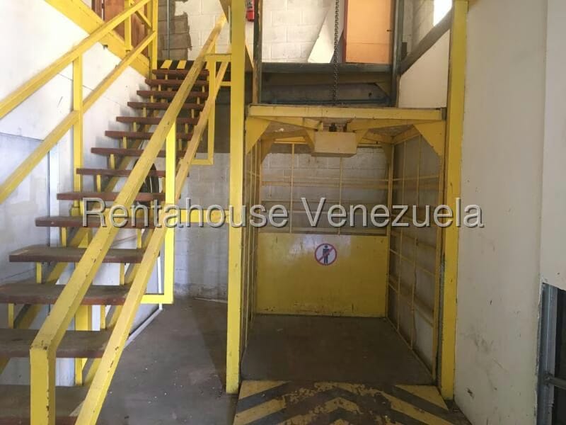 Comercial (Galpon - Deposito) en Venta en Los Robles, Nueva Esparta - 27
