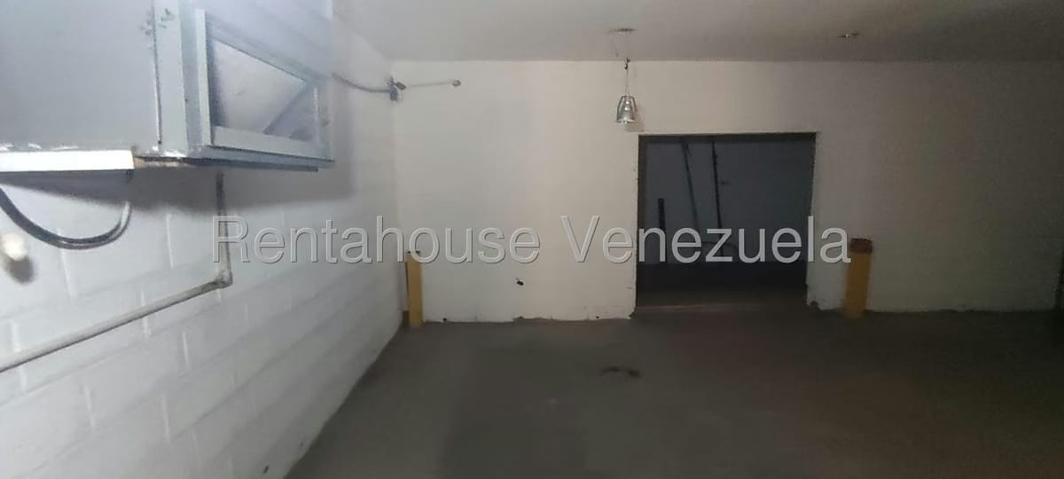 Comercial (Galpon - Deposito) en Venta en Los Robles, Nueva Esparta - 36