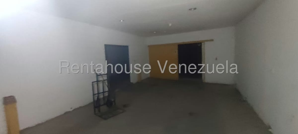 Comercial (Galpon - Deposito) en Venta en Los Robles, Nueva Esparta - 37