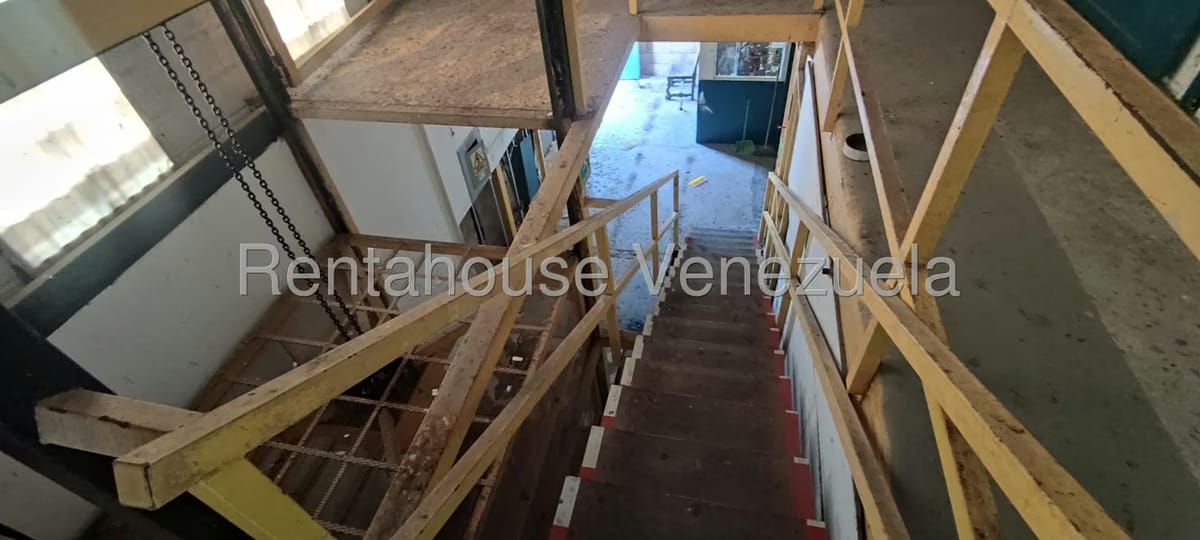 Comercial (Galpon - Deposito) en Venta en Los Robles, Nueva Esparta - 40