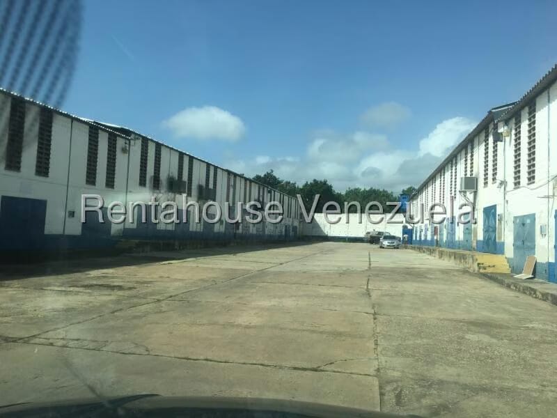 Comercial (Galpon - Deposito) en Venta en Los Robles, Nueva Esparta - 5
