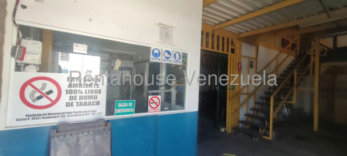 Comercial (Galpon - Deposito) en Venta en Los Robles, Nueva Esparta - 41