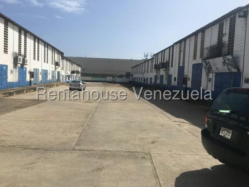 Comercial (Galpon - Deposito) en Venta en Los Robles, Nueva Esparta - 6