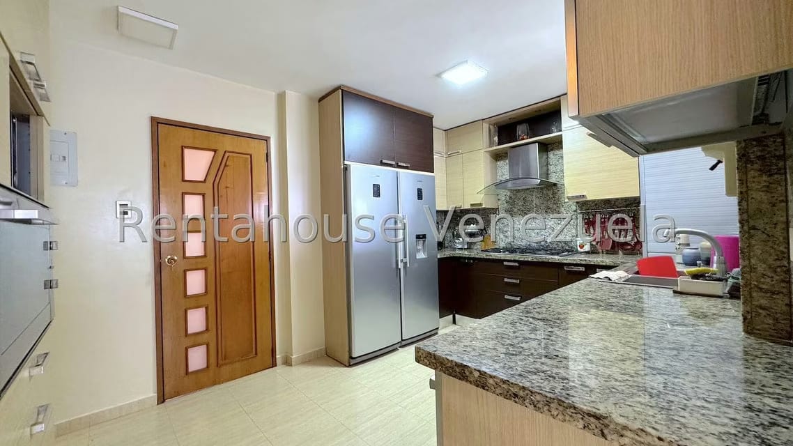 Casa (Multipes Niveles) en Venta en Macaracuay, Distrito Metropolitano - 12