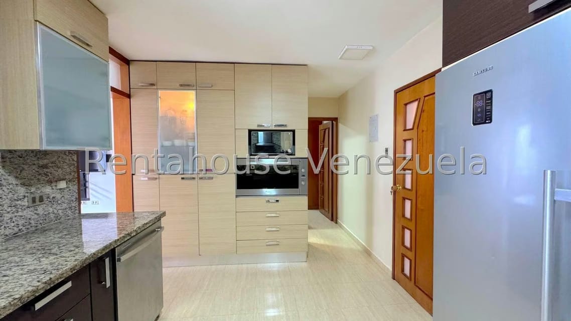 Casa (Multipes Niveles) en Venta en Macaracuay, Distrito Metropolitano - 13