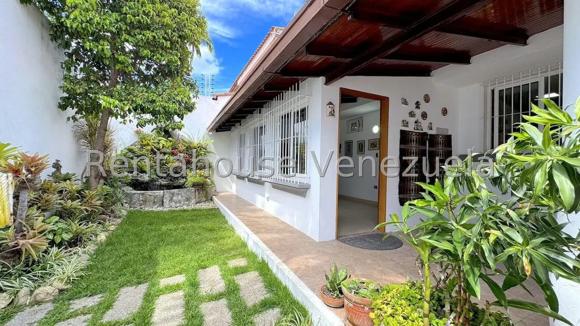 Casa (Multipes Niveles) en Venta en Macaracuay, Distrito Metropolitano - 3