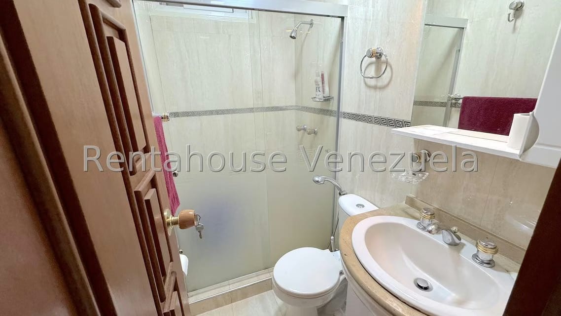 Casa (Multipes Niveles) en Venta en Macaracuay, Distrito Metropolitano - 21