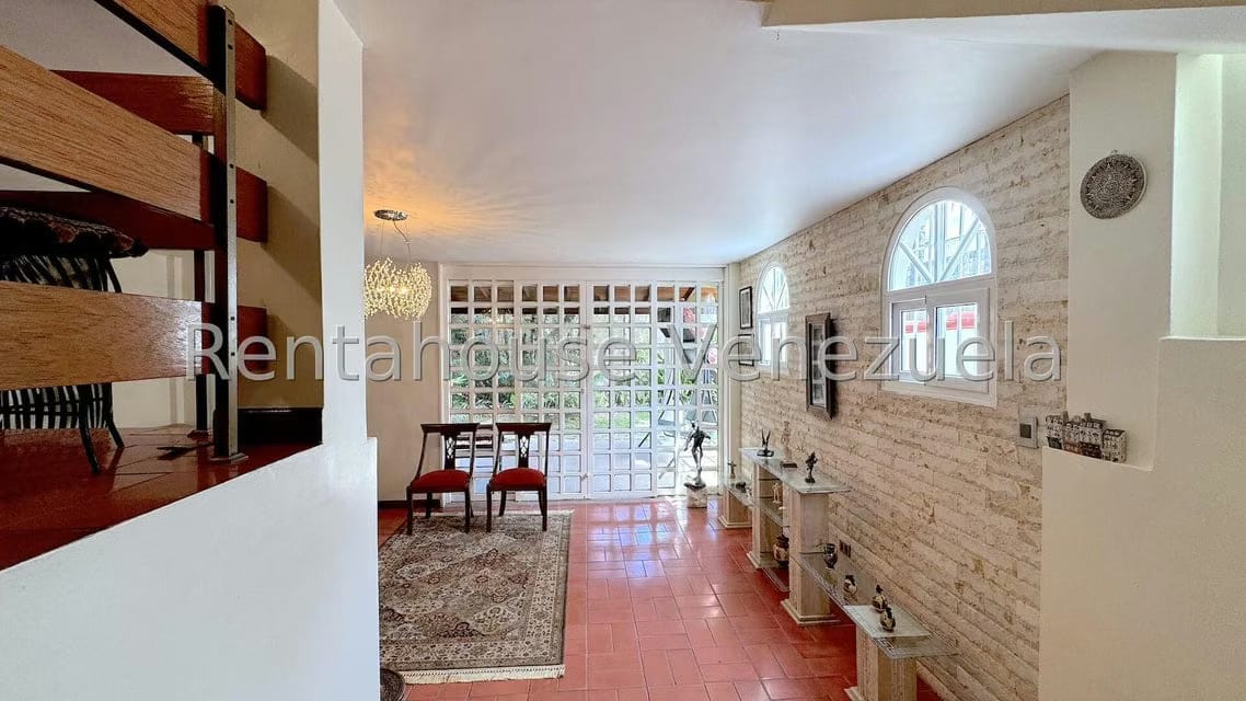 Casa (Multipes Niveles) en Venta en Macaracuay, Distrito Metropolitano - 24