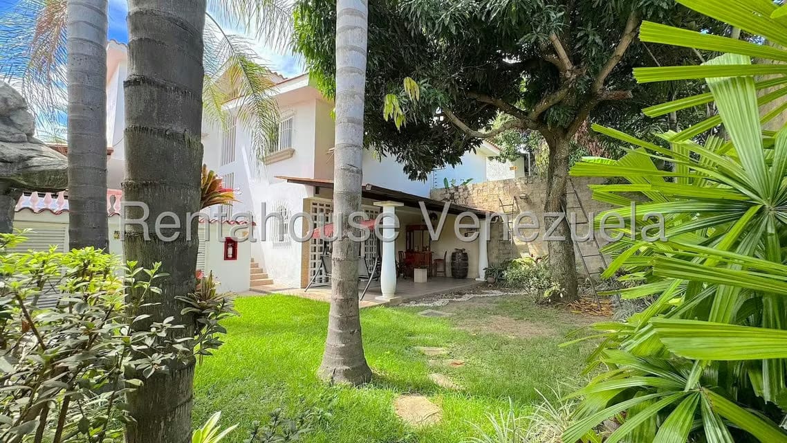 Casa (Multipes Niveles) en Venta en Macaracuay, Distrito Metropolitano - 32