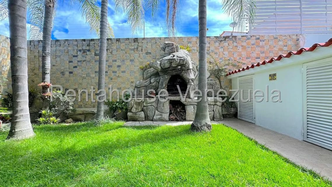 Casa (Multipes Niveles) en Venta en Macaracuay, Distrito Metropolitano - 34