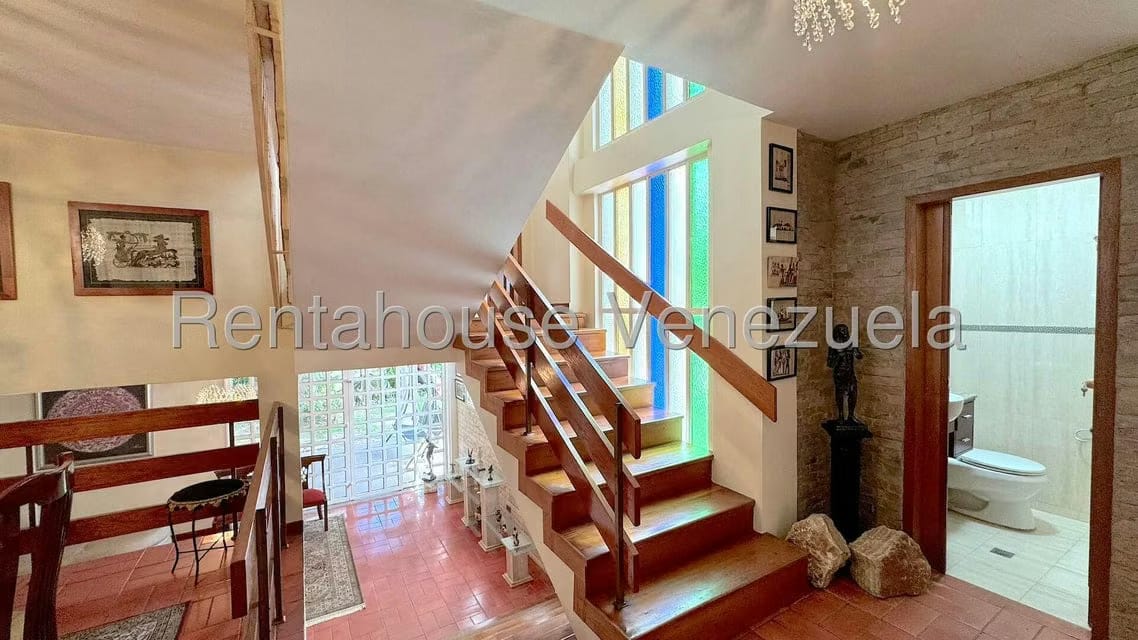 Casa (Multipes Niveles) en Venta en Macaracuay, Distrito Metropolitano - 38