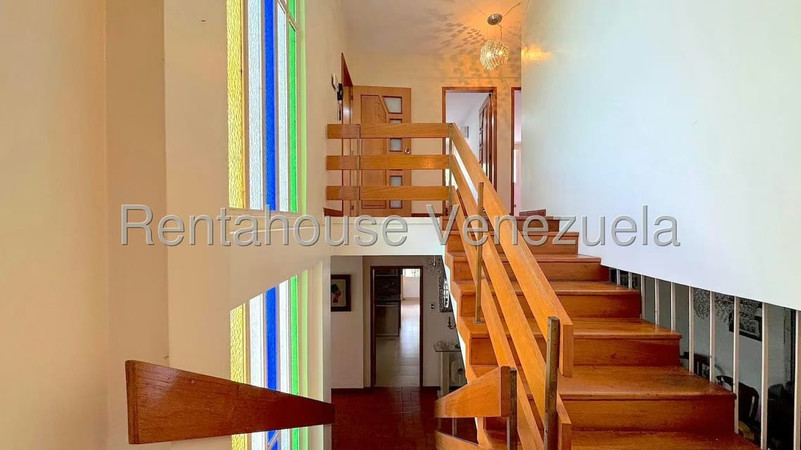 Casa (Multipes Niveles) en Venta en Macaracuay, Distrito Metropolitano - 39