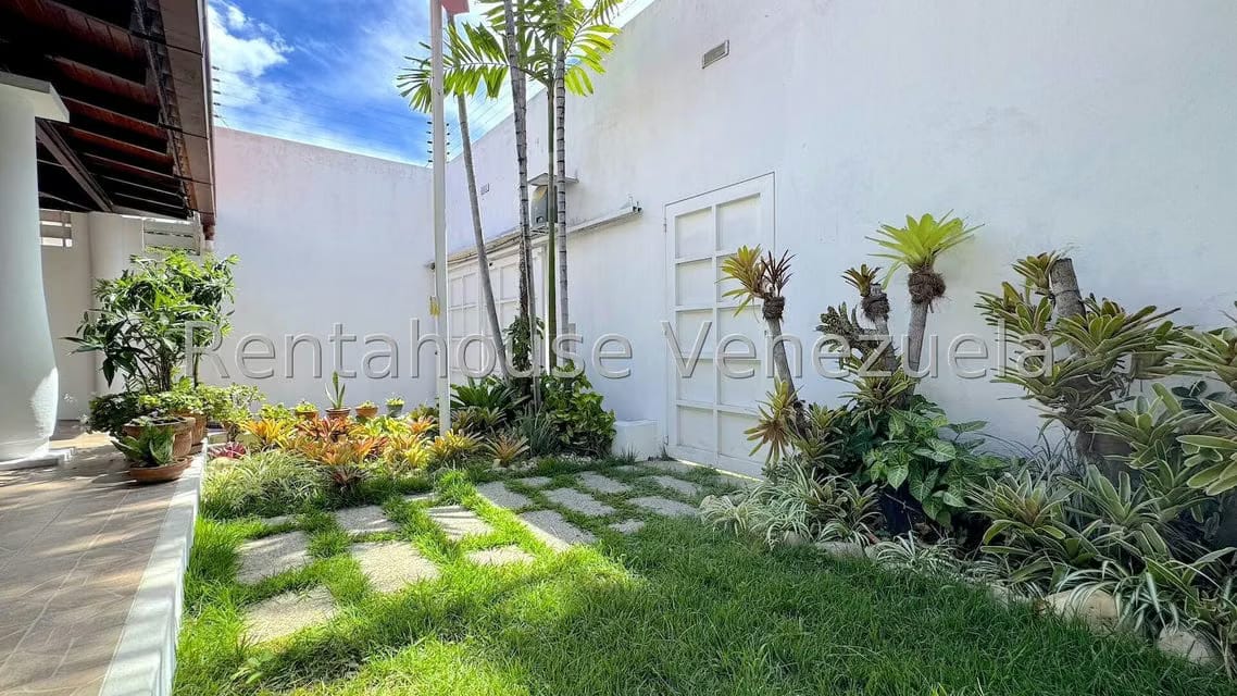 Casa (Multipes Niveles) en Venta en Macaracuay, Distrito Metropolitano - 5