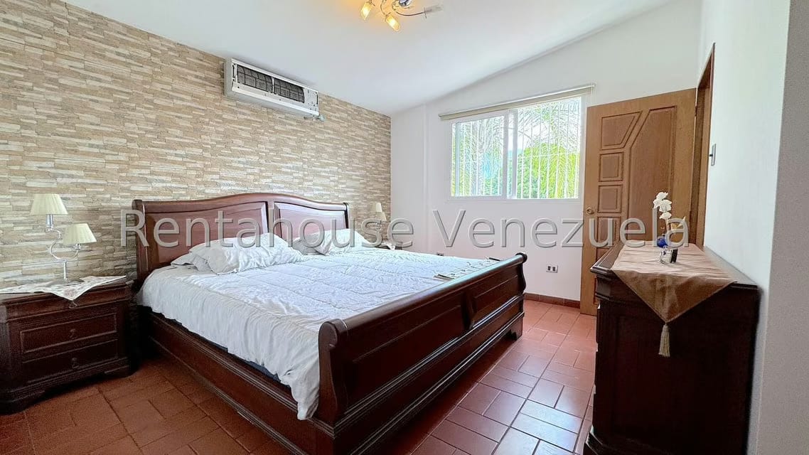 Casa (Multipes Niveles) en Venta en Macaracuay, Distrito Metropolitano - 42