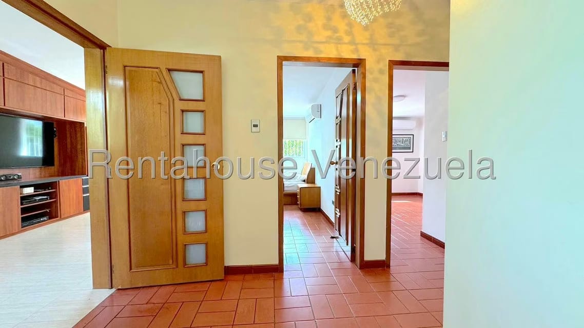 Casa (Multipes Niveles) en Venta en Macaracuay, Distrito Metropolitano - 46