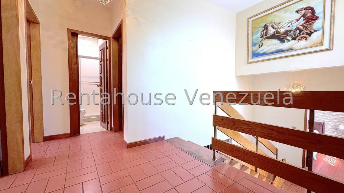 Casa (Multipes Niveles) en Venta en Macaracuay, Distrito Metropolitano - 47