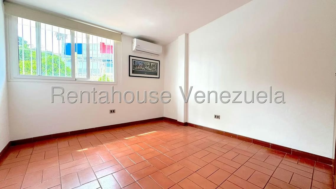 Casa (Multipes Niveles) en Venta en Macaracuay, Distrito Metropolitano - 52