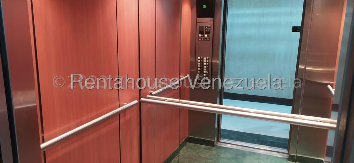 Comercial (Oficina) en Alquiler en Las Mercedes, Distrito Metropolitano - 12