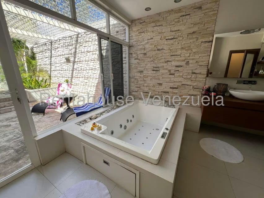 Casa (1 Nivel) en Venta en La Tahona, Distrito Metropolitano - 48