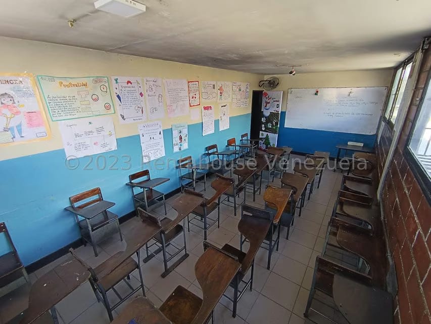 Comercial (Edificio) en Venta en Guarenas, Miranda - 23
