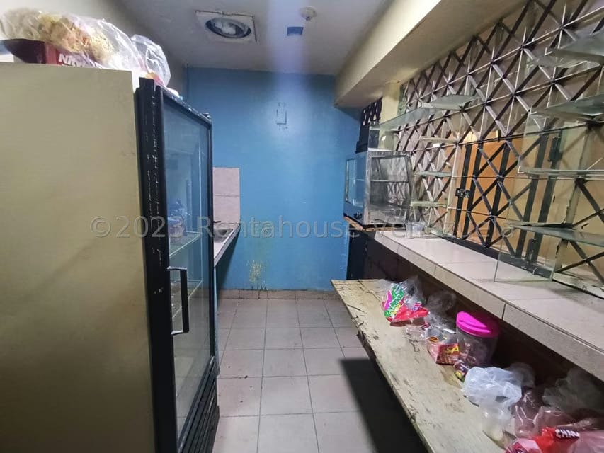 Comercial (Edificio) en Venta en Guarenas, Miranda - 32