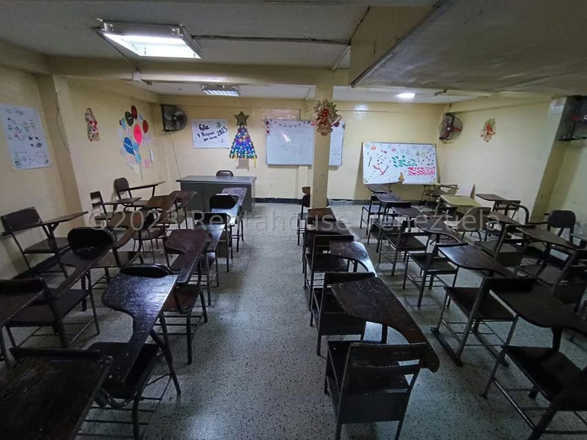 Comercial (Edificio) en Venta en Guarenas, Miranda - 8