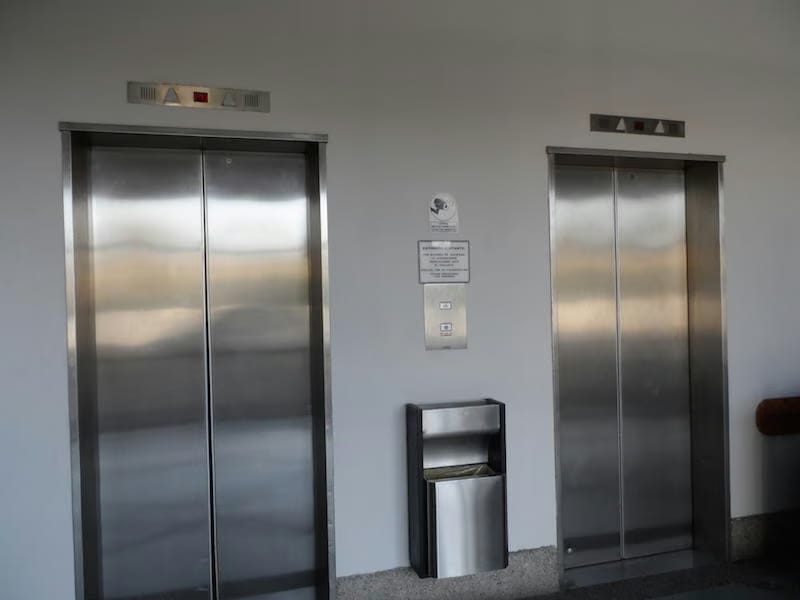 Comercial (Oficina) en Venta en Los Samanes, Distrito Metropolitano - 2