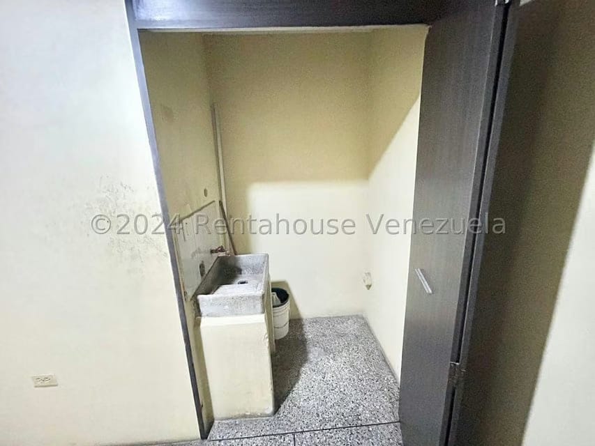Comercial (Edificio) en Venta en Centro, Lara - 46