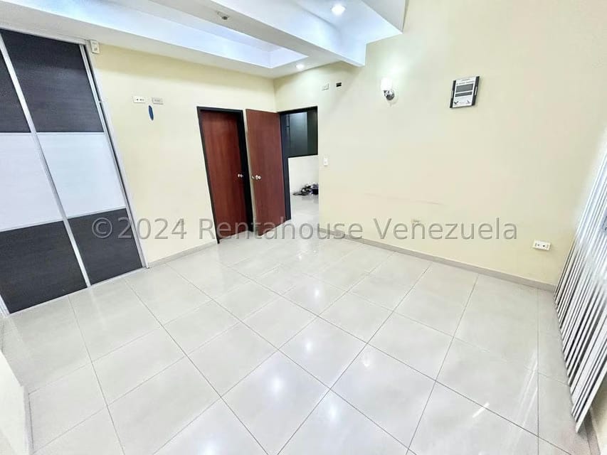 Comercial (Edificio) en Venta en Centro, Lara - 60