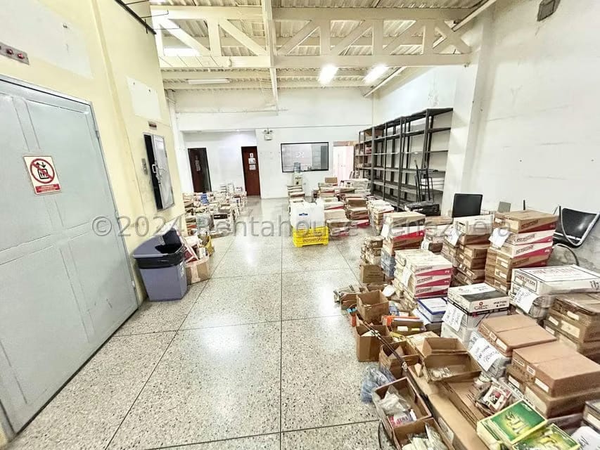 Comercial (Edificio) en Venta en Centro, Lara - 9