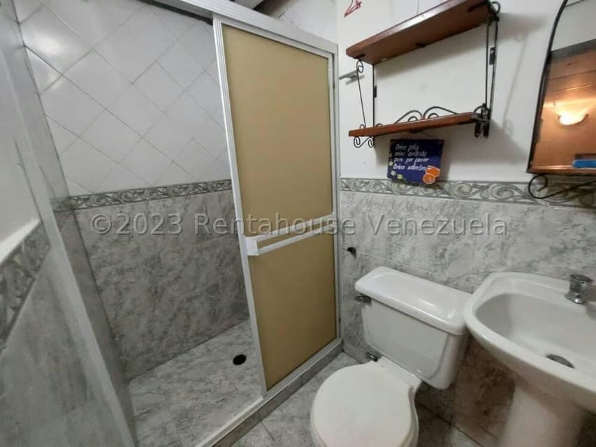 Casa (1 Nivel) en Venta en Montecristo, Distrito Metropolitano - 10