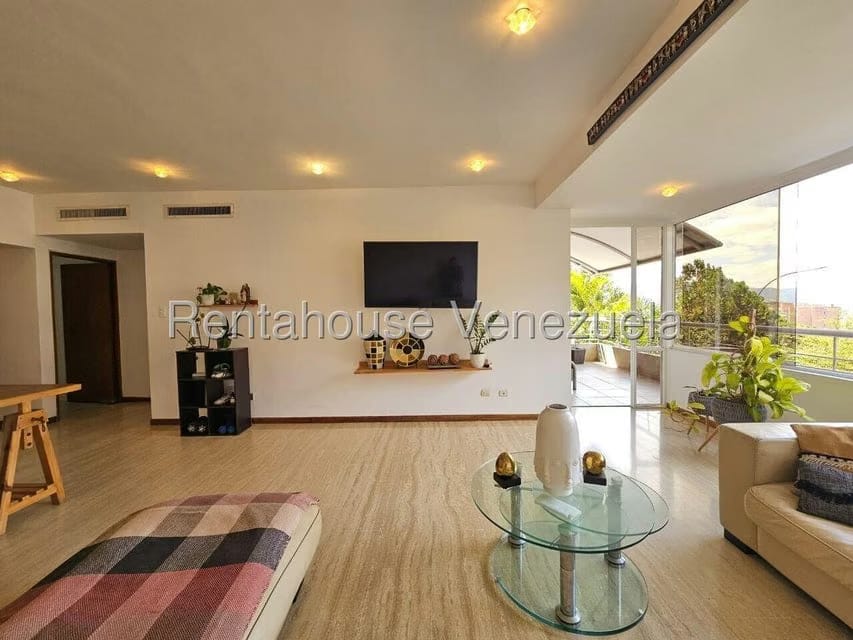 Apartamento (1 Nivel) en Venta en Mirador de Los Campitos I, Distrito Metropolitano - 12