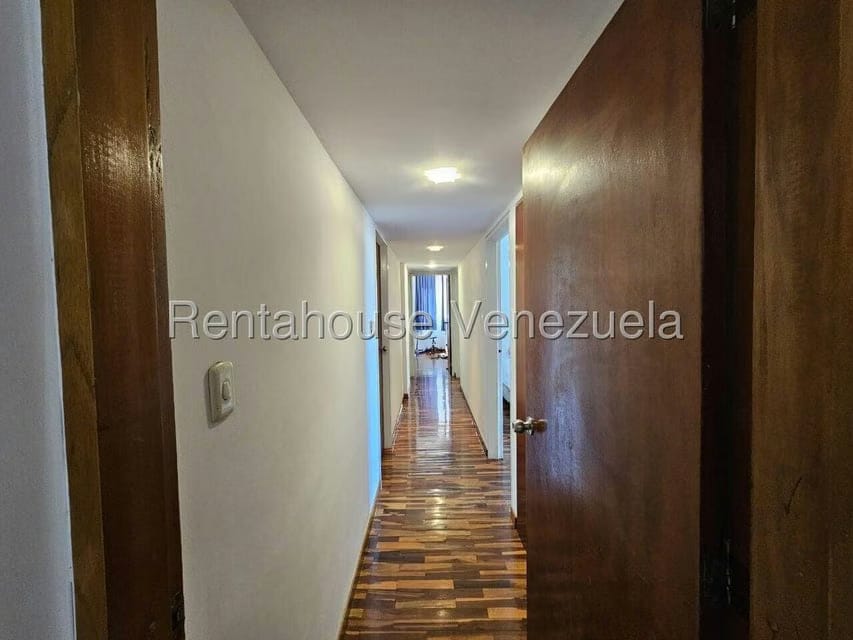 Apartamento (1 Nivel) en Venta en Mirador de Los Campitos I, Distrito Metropolitano - 34