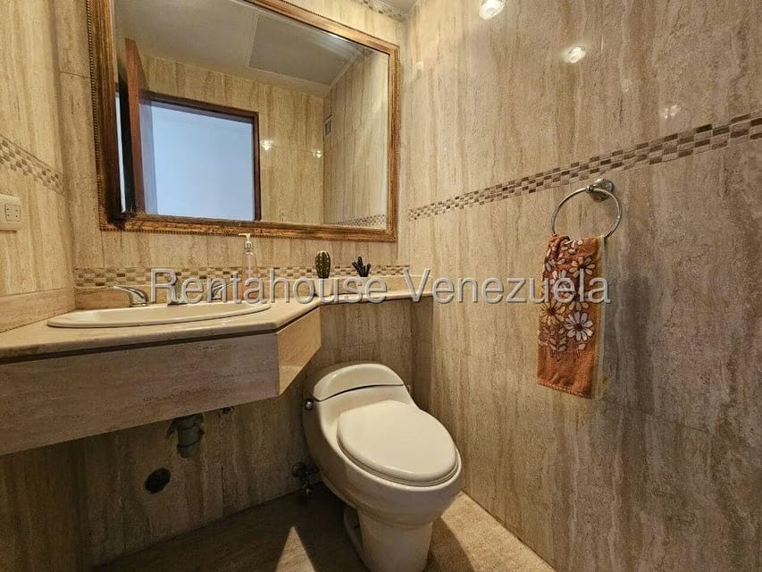 Apartamento (1 Nivel) en Venta en Mirador de Los Campitos I, Distrito Metropolitano - 35