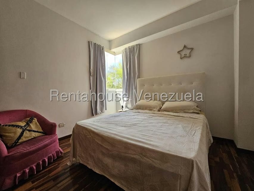 Apartamento (1 Nivel) en Venta en Mirador de Los Campitos I, Distrito Metropolitano - 41