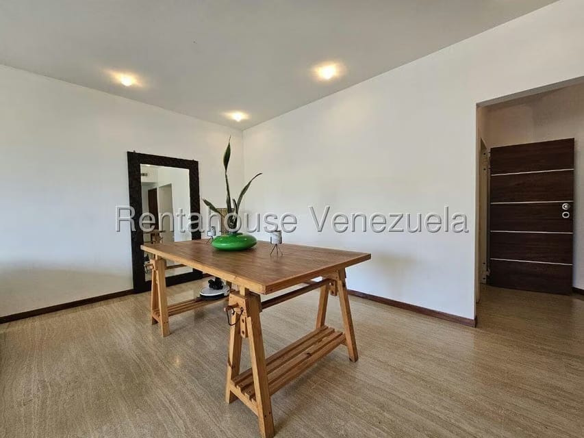 Apartamento (1 Nivel) en Venta en Mirador de Los Campitos I, Distrito Metropolitano - 10