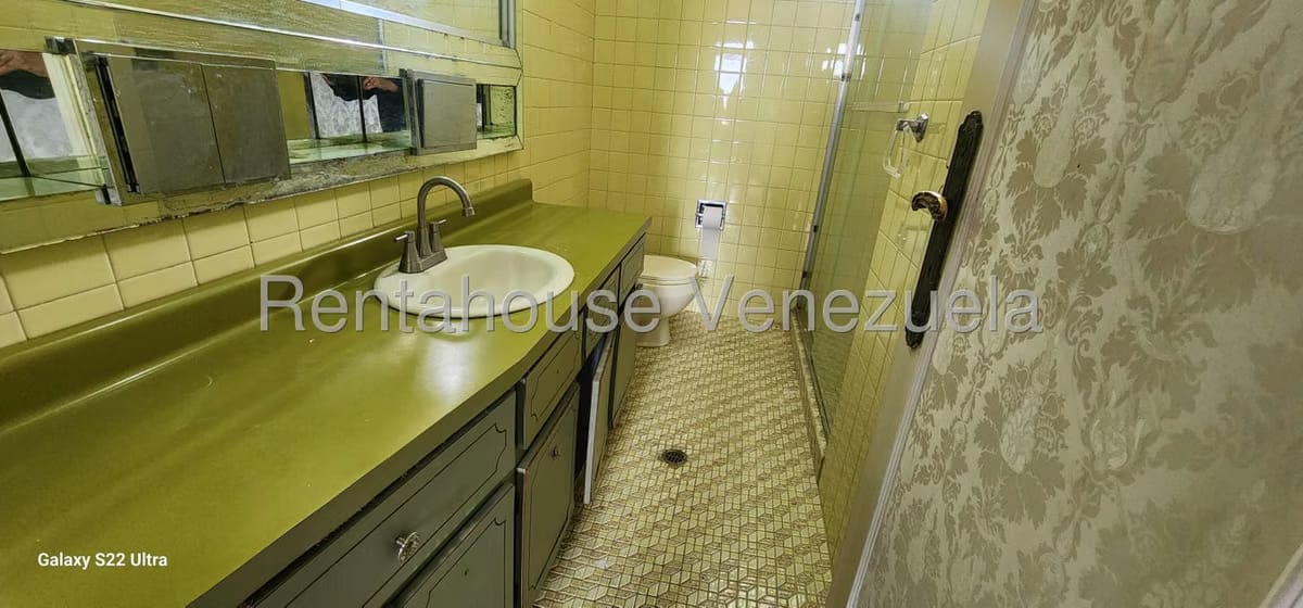Apartamento (1 Nivel) en Venta en La Florida, Distrito Metropolitano - 24