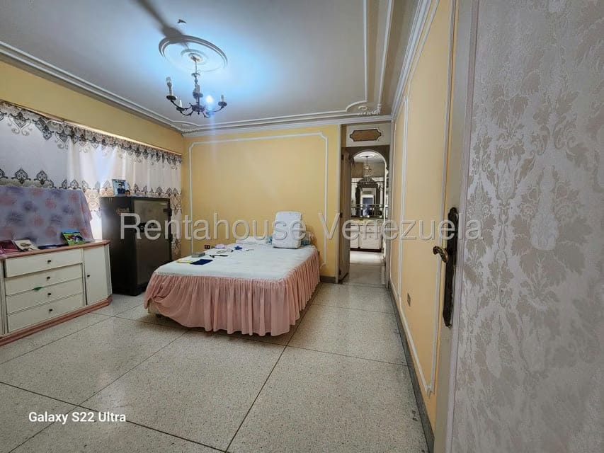 Apartamento (1 Nivel) en Venta en La Florida, Distrito Metropolitano - 27