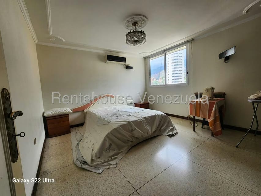 Apartamento (1 Nivel) en Venta en La Florida, Distrito Metropolitano - 32