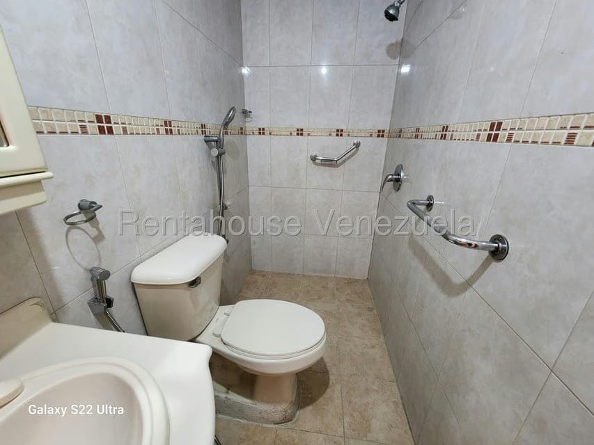 Apartamento (1 Nivel) en Venta en La Florida, Distrito Metropolitano - 41