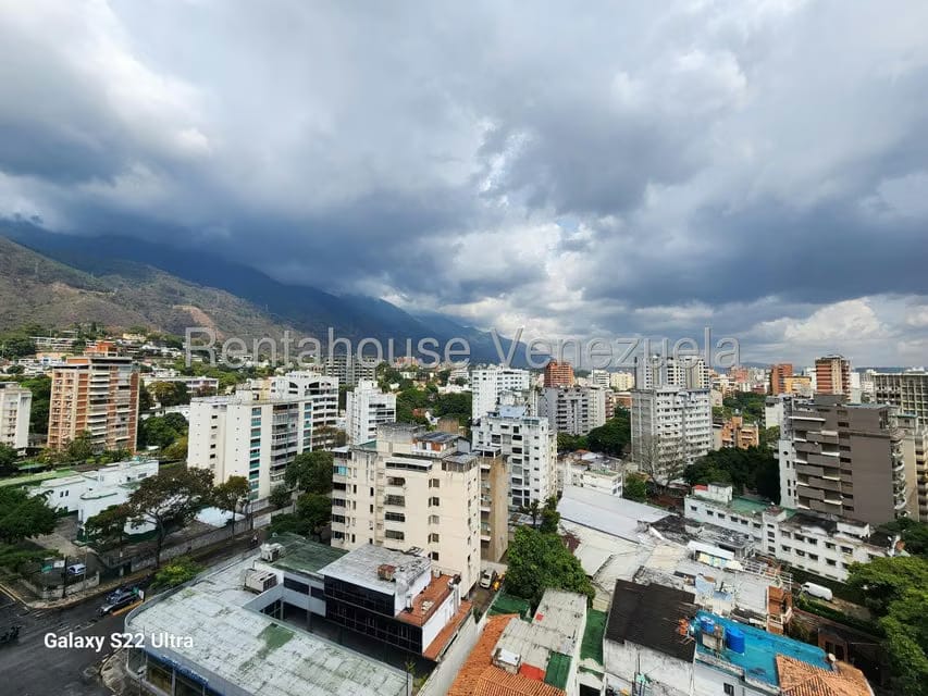Apartamento (1 Nivel) en Venta en La Florida, Distrito Metropolitano - 9