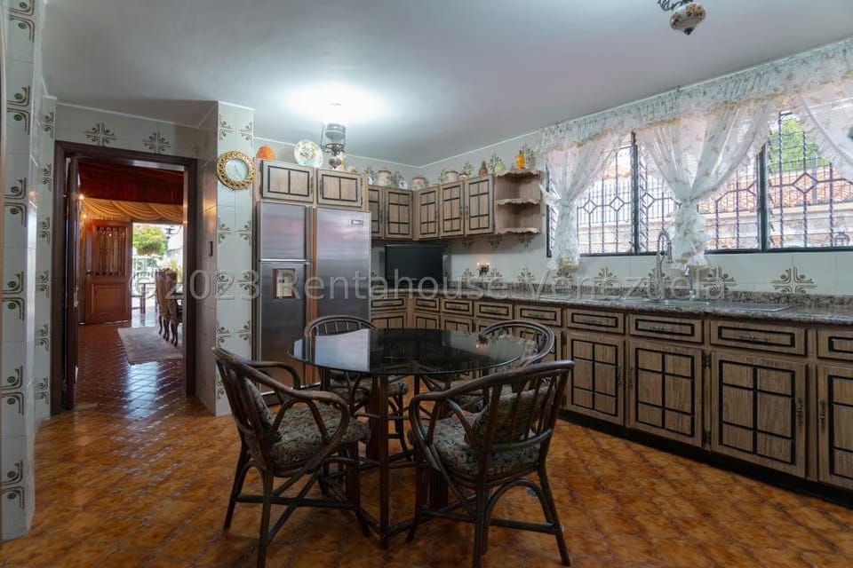 Casa (Duplex) en Venta en Cumbres de Curumo, Distrito Metropolitano - 21