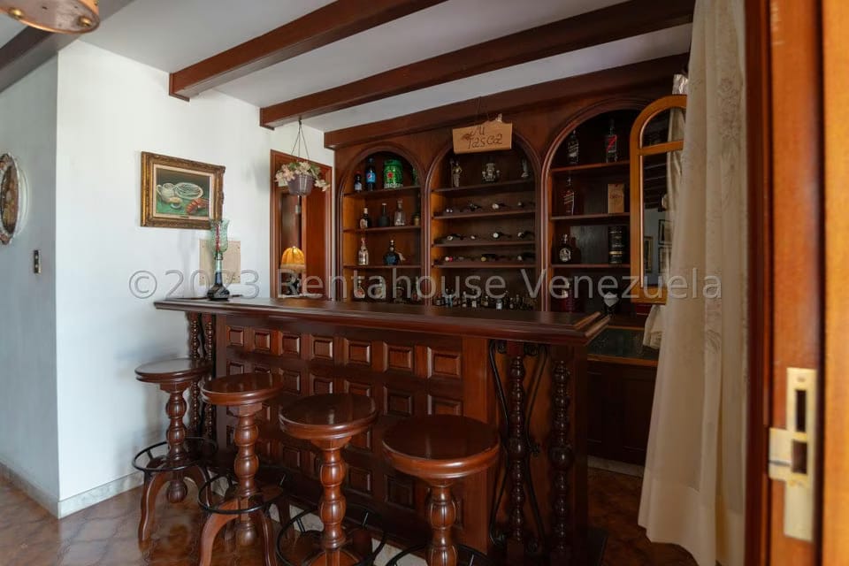 Casa (Duplex) en Venta en Cumbres de Curumo, Distrito Metropolitano - 27