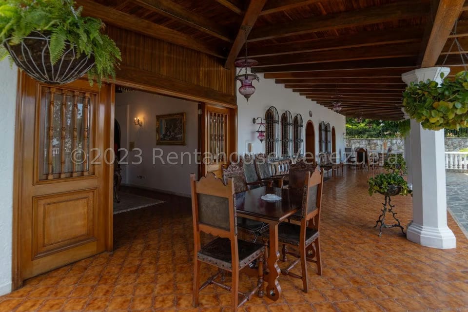 Casa (Duplex) en Venta en Cumbres de Curumo, Distrito Metropolitano - 9
