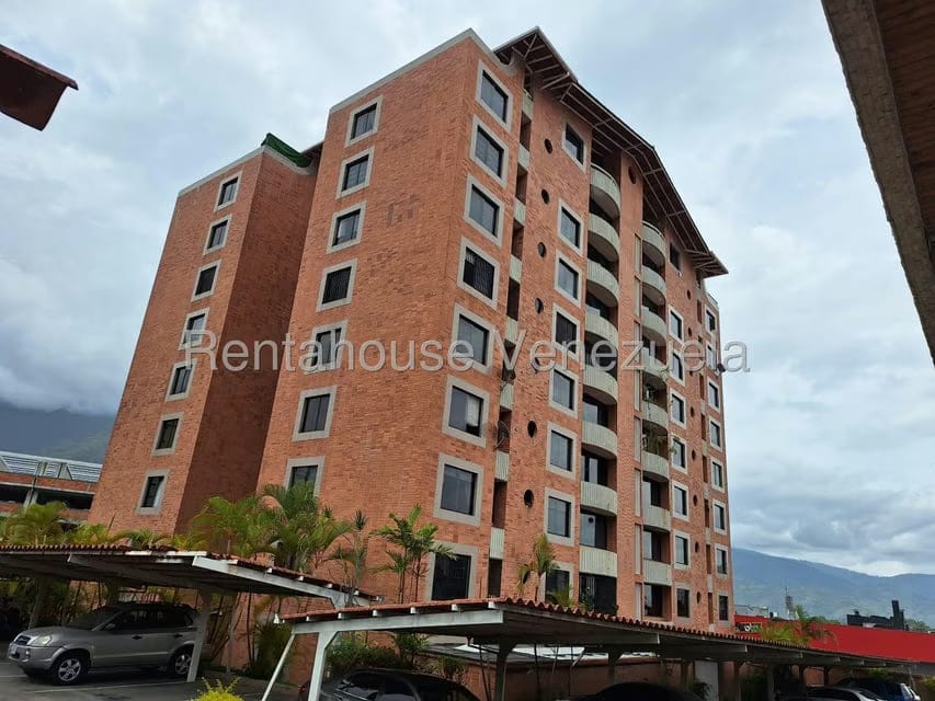 Apartamento (Multiples Niveles) en Venta en Avenida Las Americas, Merida - 2