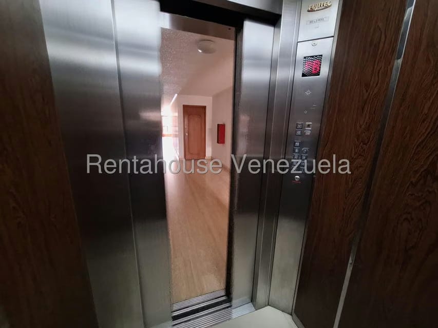 Apartamento (Multiples Niveles) en Venta en Avenida Las Americas, Merida - 6