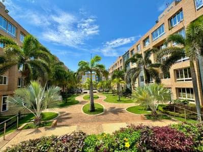 Apartamento en venta en Lecheria CR Entremares