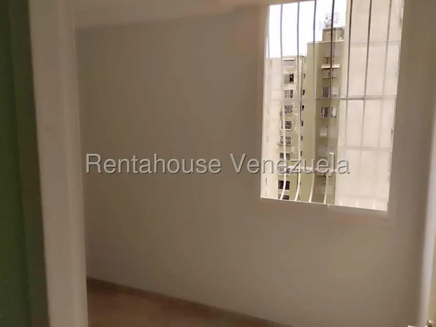 Apartamento (1 Nivel) en Venta en Los Samanes, Distrito Metropolitano - 13